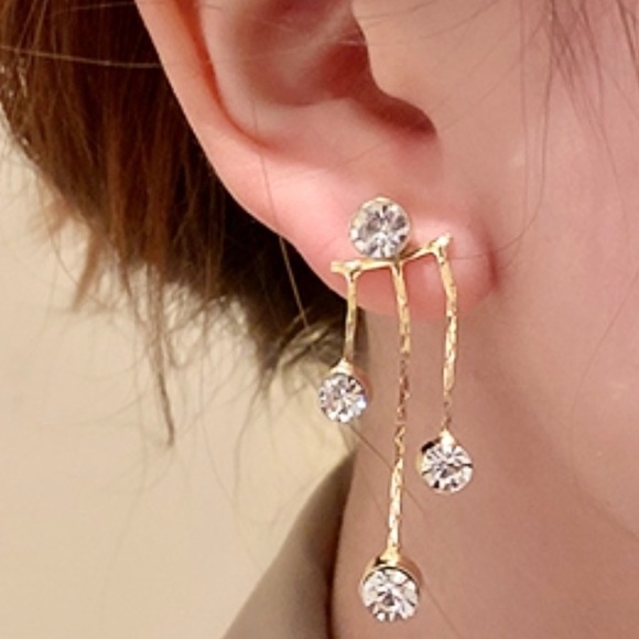 ❤️Seller’s Pick❤️ ❣️$25/3❣️ Sparkling Rhinestone Front and Back Dangle Earrings - Picture 3 of 10